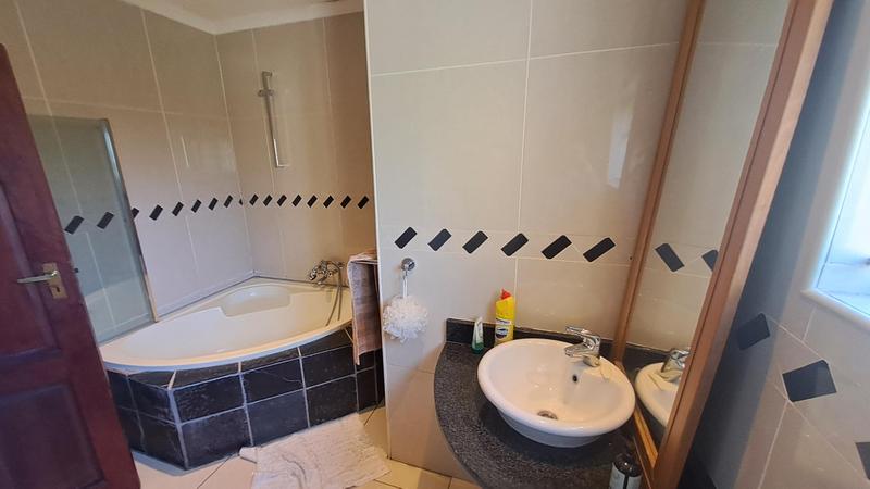 5 Bedroom Property for Sale in Morningside KwaZulu-Natal