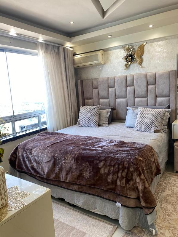 6 Bedroom Property for Sale in North Beach KwaZulu-Natal