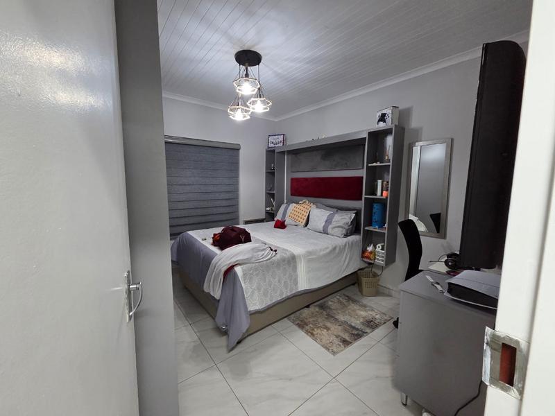 3 Bedroom Property for Sale in Aviary Hill KwaZulu-Natal