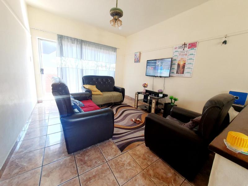 2 Bedroom Property for Sale in Umkomaas KwaZulu-Natal
