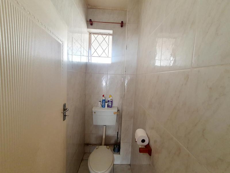 2 Bedroom Property for Sale in Umkomaas KwaZulu-Natal