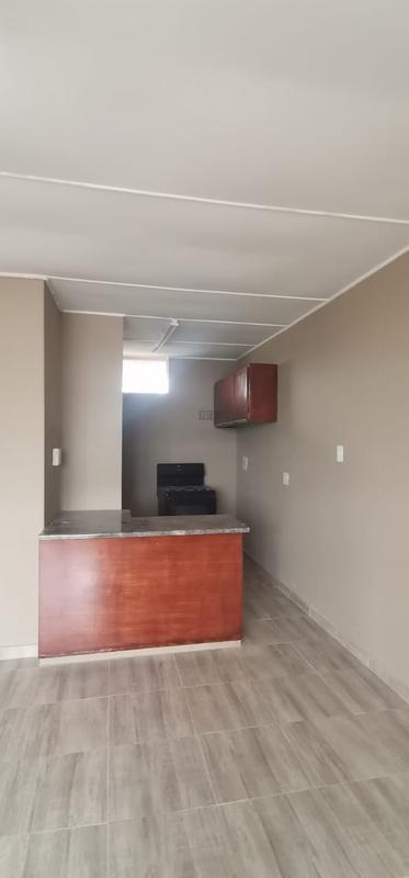 To Let 2 Bedroom Property for Rent in Empangeni Central KwaZulu-Natal
