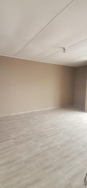 To Let 2 Bedroom Property for Rent in Empangeni Central KwaZulu-Natal