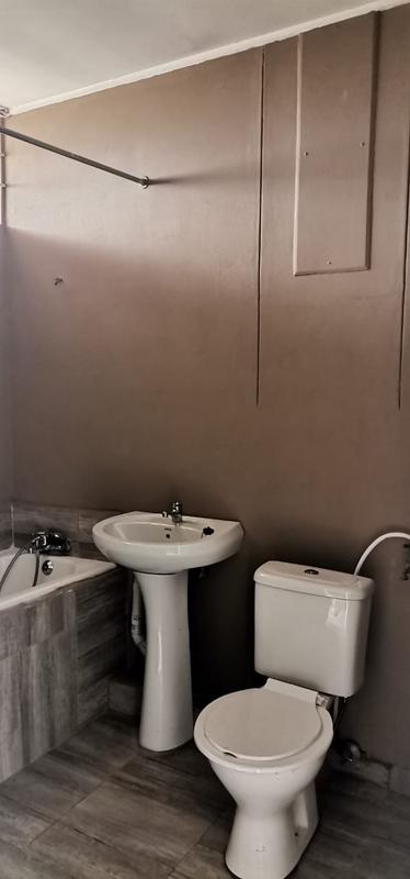 To Let 2 Bedroom Property for Rent in Empangeni Central KwaZulu-Natal