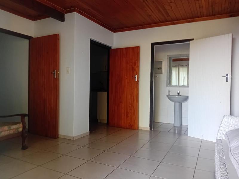 To Let 2 Bedroom Property for Rent in Umtentweni KwaZulu-Natal