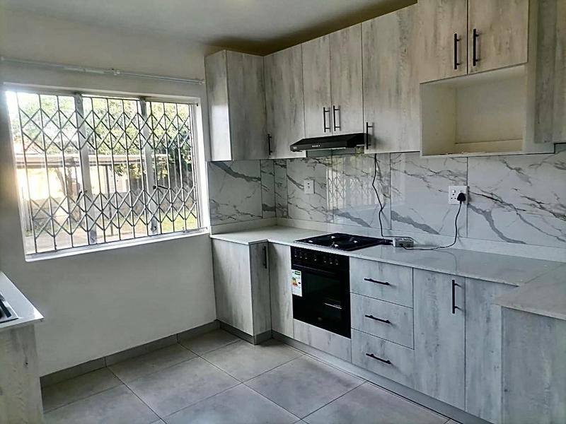 2 Bedroom Property for Sale in Isipingo Rail KwaZulu-Natal