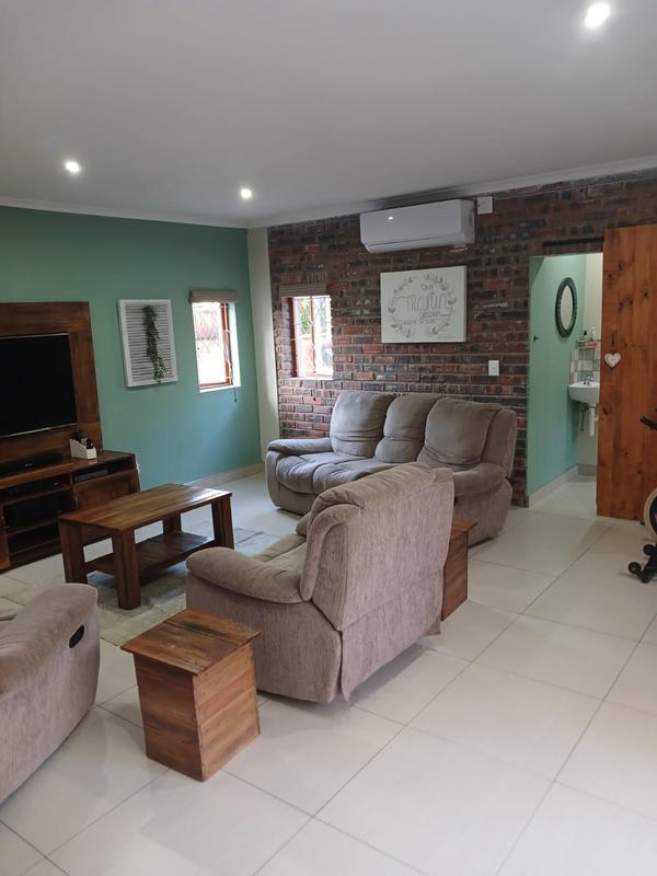 4 Bedroom Property for Sale in Farningham Ridge KwaZulu-Natal