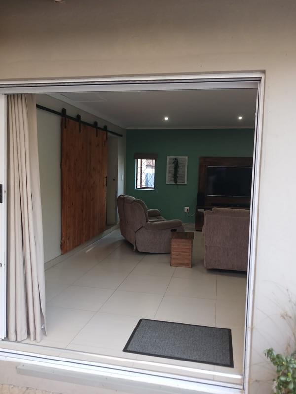 4 Bedroom Property for Sale in Farningham Ridge KwaZulu-Natal
