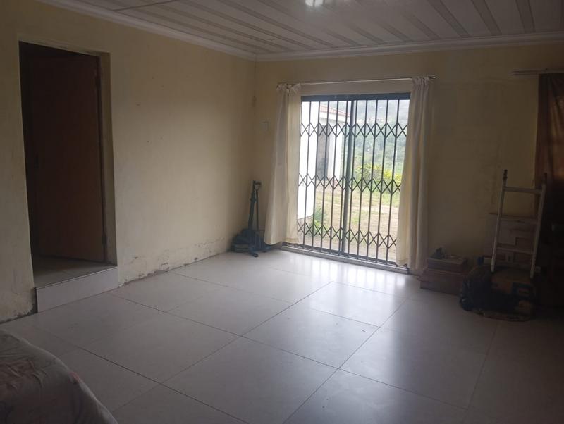 3 Bedroom Property for Sale in Kwamakutha KwaZulu-Natal