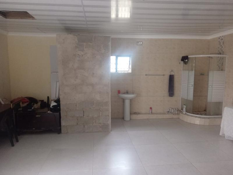 3 Bedroom Property for Sale in Kwamakutha KwaZulu-Natal