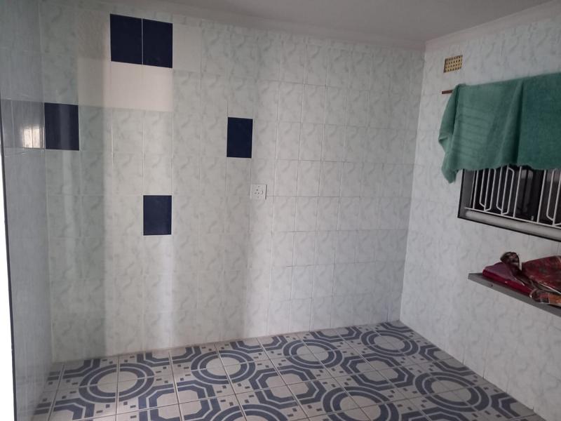 To Let 2 Bedroom Property for Rent in Crossmoor KwaZulu-Natal