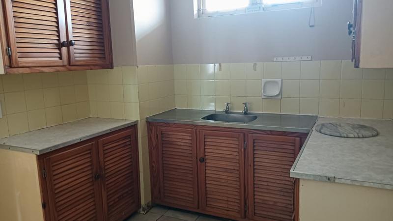 To Let 1 Bedroom Property for Rent in Pinetown KwaZulu-Natal