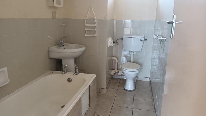 To Let 1 Bedroom Property for Rent in Pinetown KwaZulu-Natal