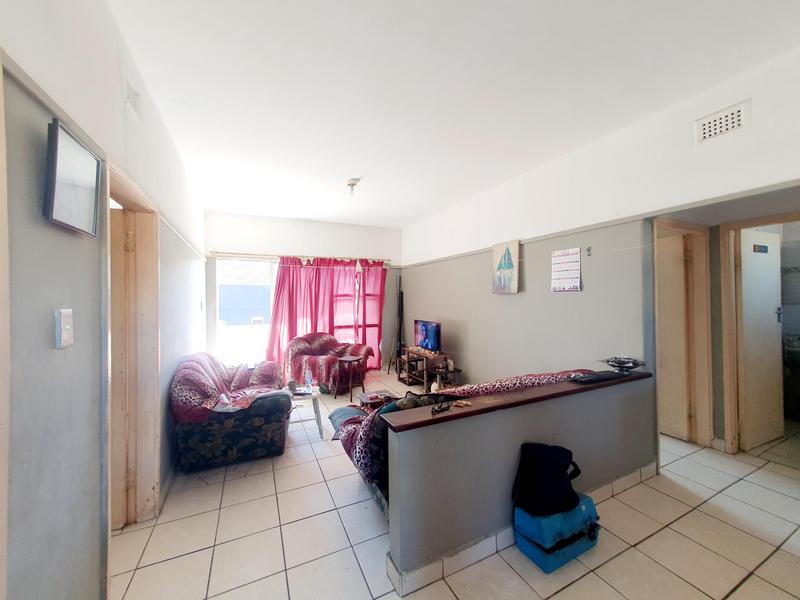 2 Bedroom Property for Sale in Umkomaas KwaZulu-Natal