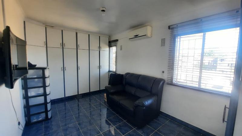 2 Bedroom Property for Sale in Sunford KwaZulu-Natal