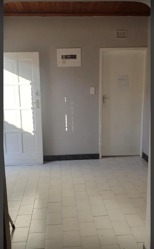 2 Bedroom Property for Sale in Isipingo KwaZulu-Natal