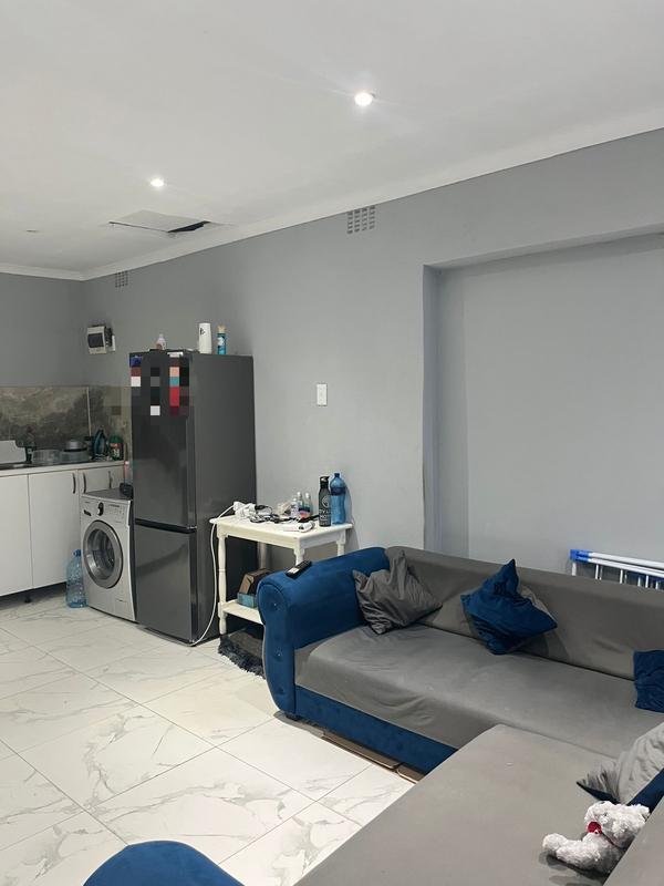 To Let 1 Bedroom Property for Rent in Berea West KwaZulu-Natal