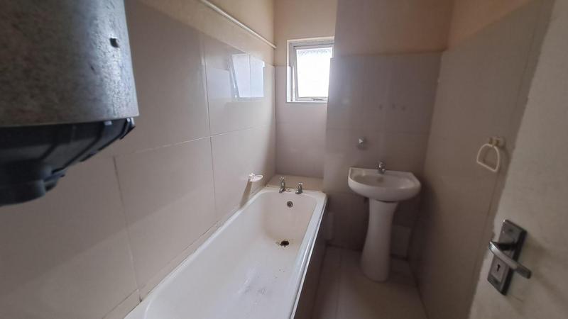 To Let 3 Bedroom Property for Rent in Umbilo KwaZulu-Natal