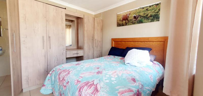 To Let commercial Property for Rent in Roseneath KwaZulu-Natal