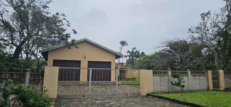 To Let 3 Bedroom Property for Rent in Scottburgh South KwaZulu-Natal