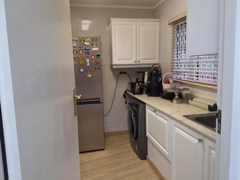 4 Bedroom Property for Sale in Cowies Hill Park KwaZulu-Natal