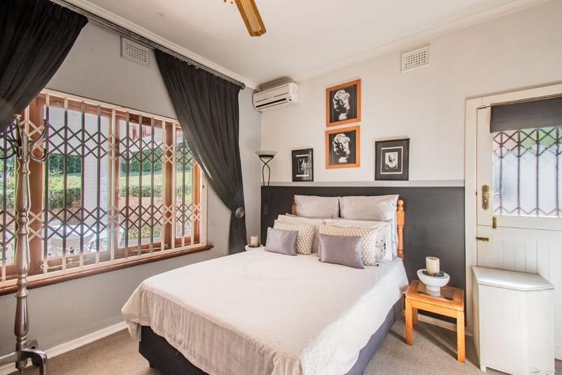 4 Bedroom Property for Sale in Cowies Hill Park KwaZulu-Natal