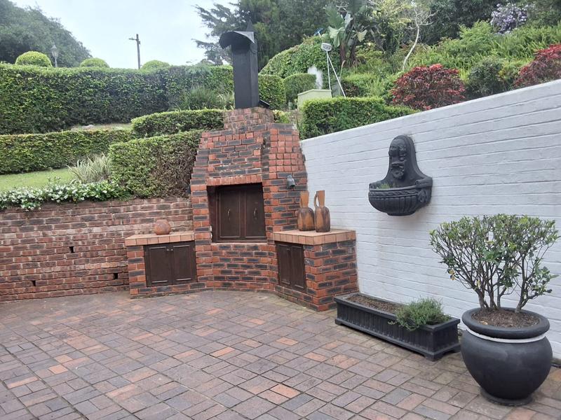 4 Bedroom Property for Sale in Cowies Hill Park KwaZulu-Natal