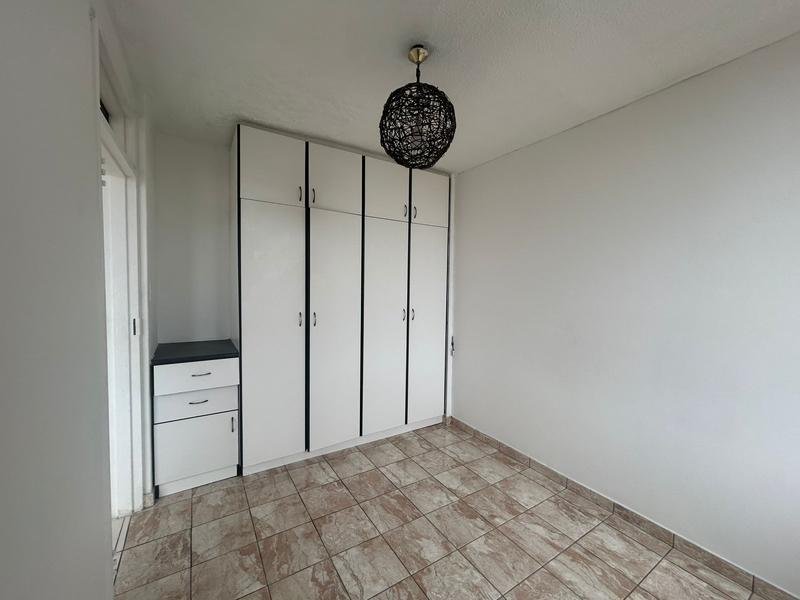 To Let 1 Bedroom Property for Rent in Windermere KwaZulu-Natal