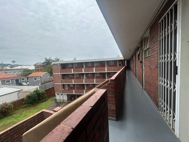 To Let 1 Bedroom Property for Rent in Windermere KwaZulu-Natal