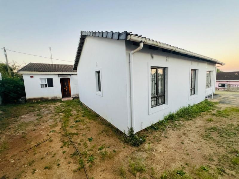 To Let 2 Bedroom Property for Rent in Kwamashu KwaZulu-Natal