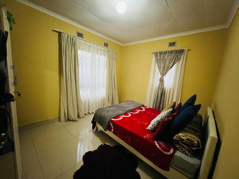 To Let 2 Bedroom Property for Rent in Kwamashu KwaZulu-Natal