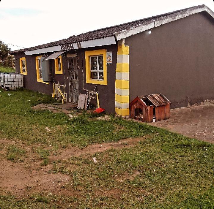 4 Bedroom Property for Sale in Umlazi KwaZulu-Natal