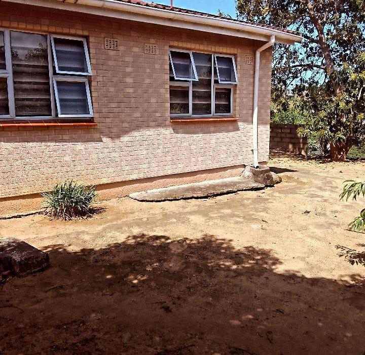 3 Bedroom Property for Sale in Umlazi KwaZulu-Natal