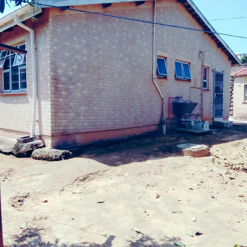 3 Bedroom Property for Sale in Umlazi KwaZulu-Natal