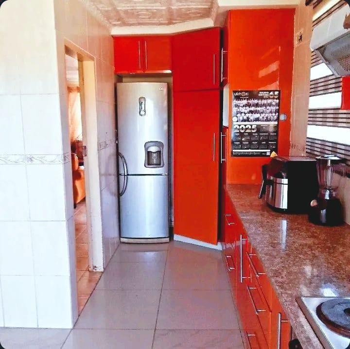 3 Bedroom Property for Sale in Umlazi KwaZulu-Natal