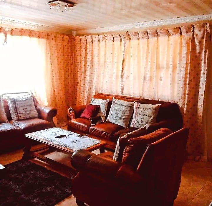 3 Bedroom Property for Sale in Umlazi KwaZulu-Natal