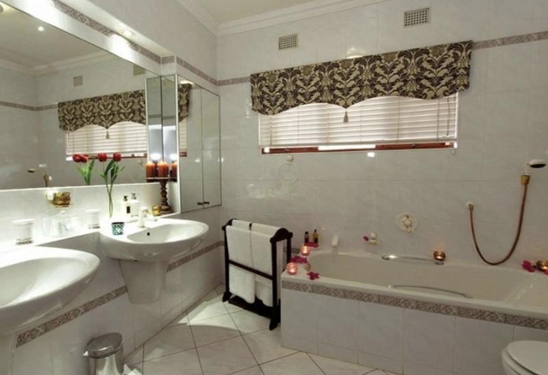 8 Bedroom Property for Sale in Umhlanga KwaZulu-Natal