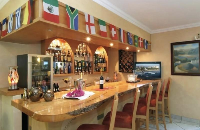 8 Bedroom Property for Sale in Umhlanga KwaZulu-Natal