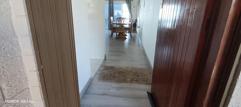 To Let 2 Bedroom Property for Rent in Margate Beach KwaZulu-Natal