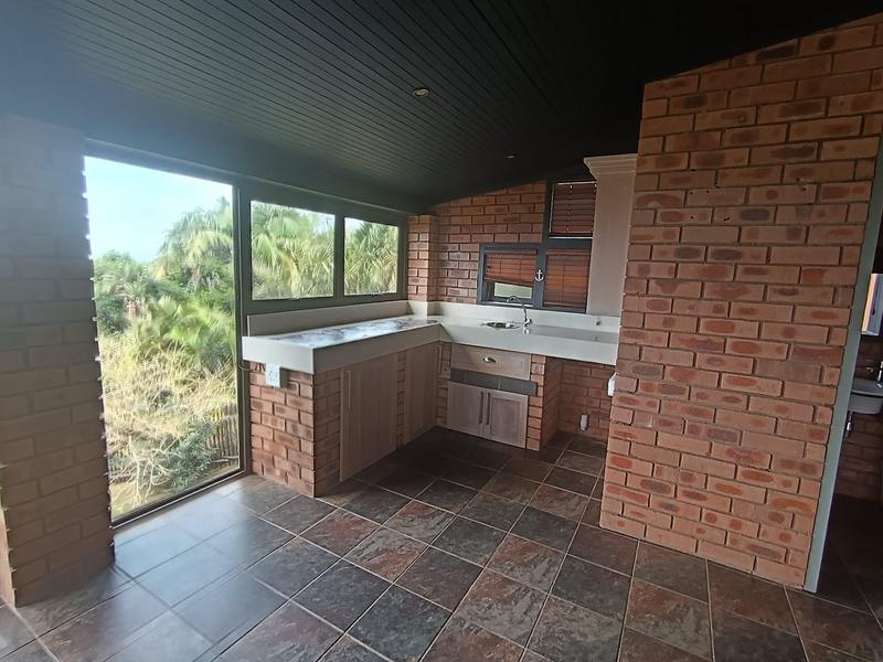 5 Bedroom Property for Sale in Trafalgar KwaZulu-Natal