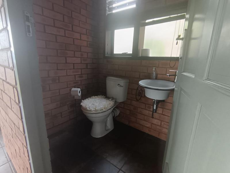 5 Bedroom Property for Sale in Trafalgar KwaZulu-Natal