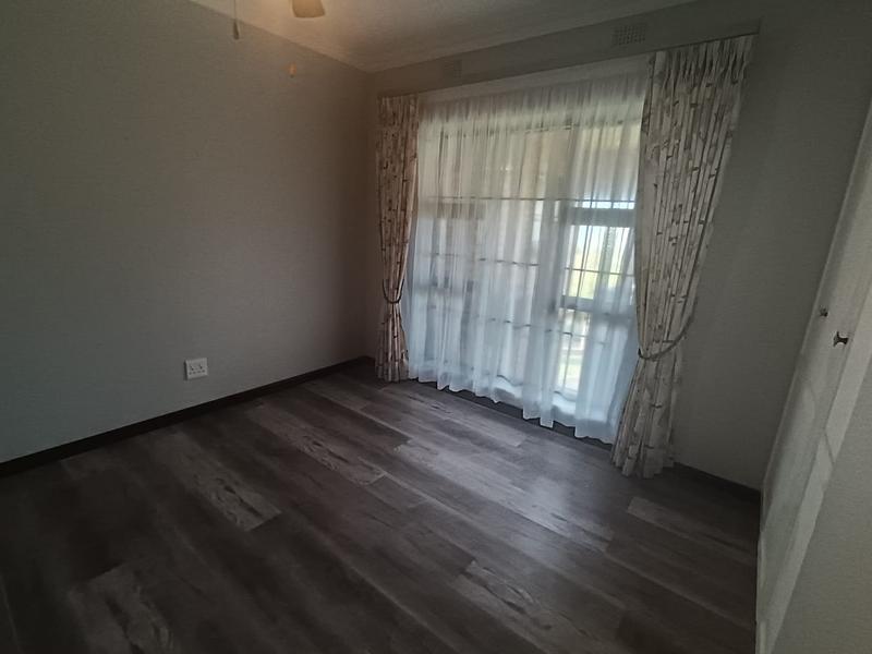 5 Bedroom Property for Sale in Trafalgar KwaZulu-Natal