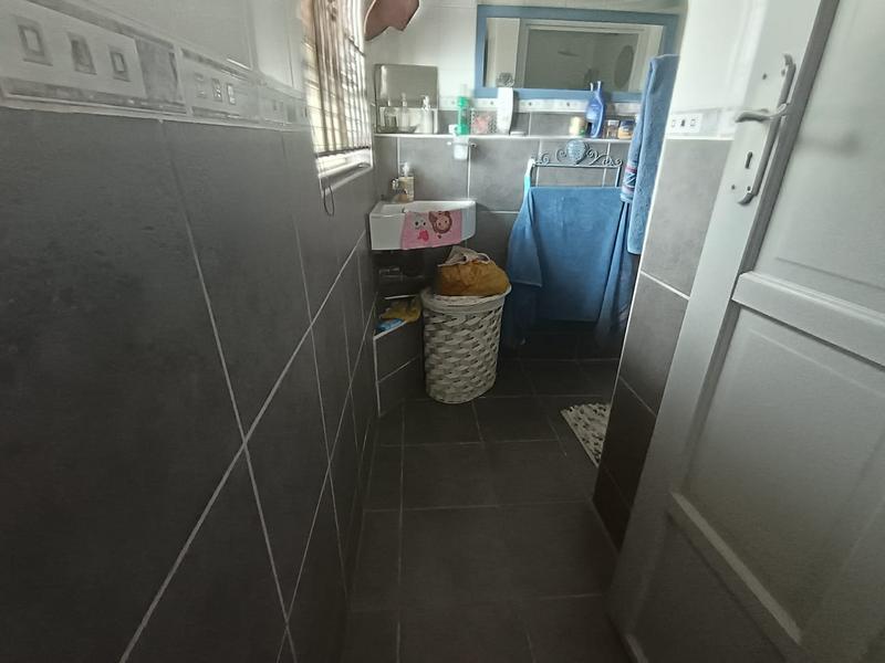 5 Bedroom Property for Sale in Trafalgar KwaZulu-Natal