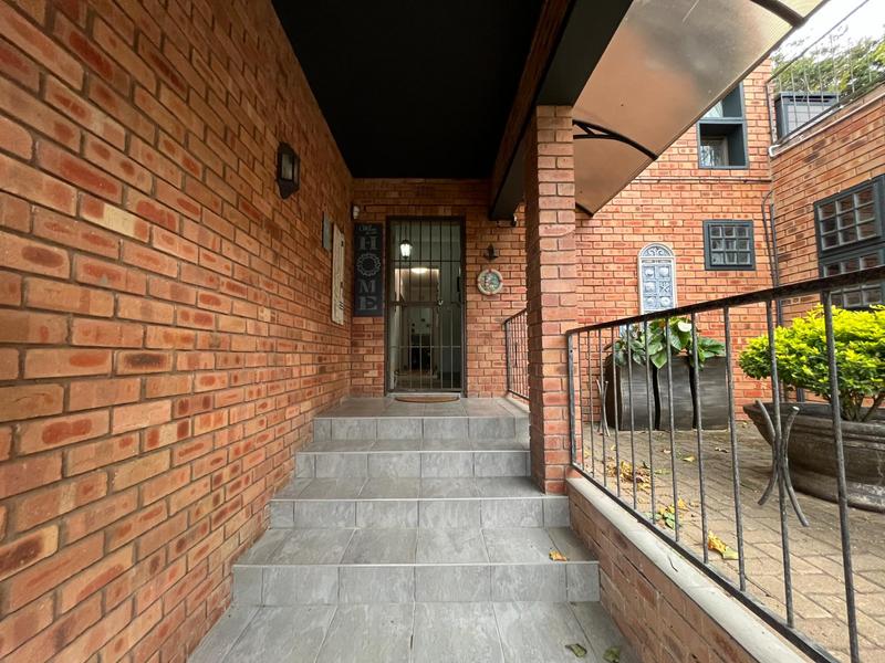 5 Bedroom Property for Sale in Trafalgar KwaZulu-Natal