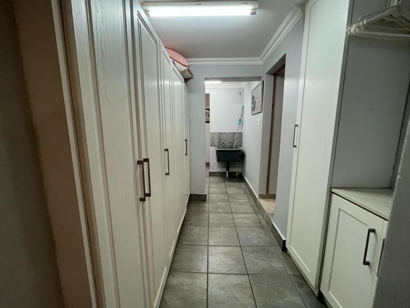 5 Bedroom Property for Sale in Trafalgar KwaZulu-Natal