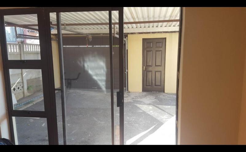 To Let 2 Bedroom Property for Rent in Burlington Heights KwaZulu-Natal