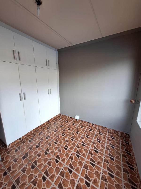 To Let 2 Bedroom Property for Rent in Burlington Heights KwaZulu-Natal