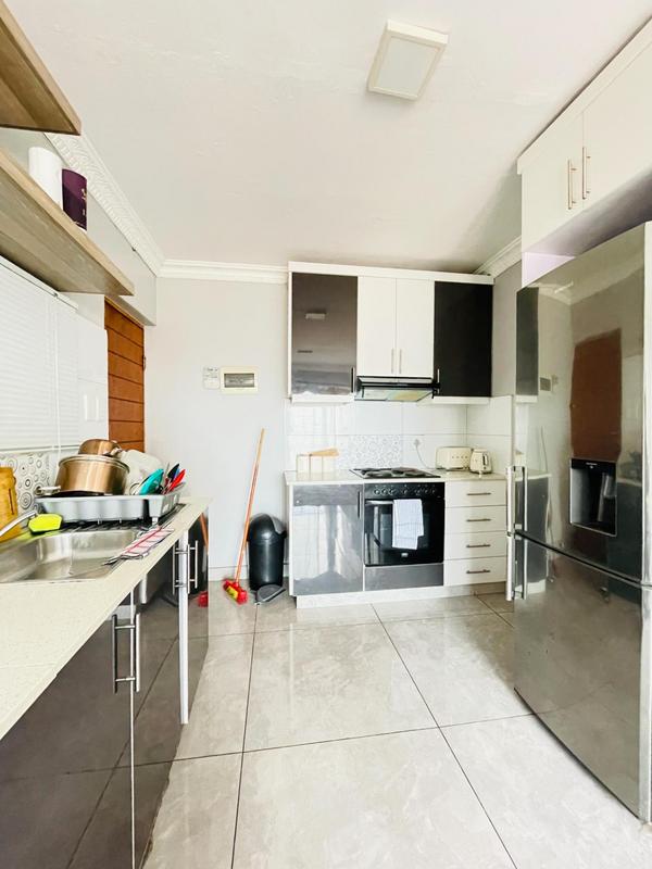 2 Bedroom Property for Sale in Montclair KwaZulu-Natal