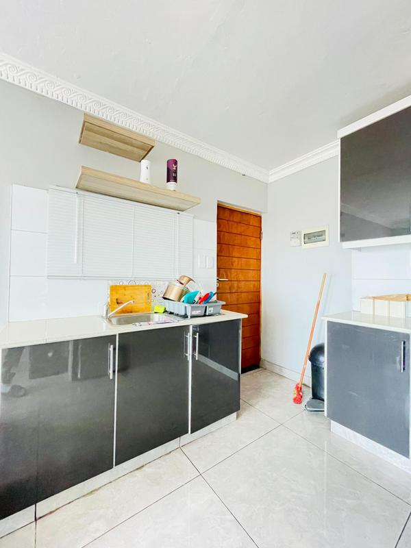 2 Bedroom Property for Sale in Montclair KwaZulu-Natal