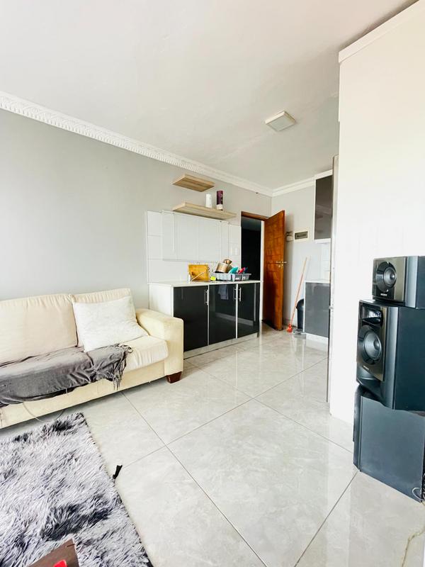 2 Bedroom Property for Sale in Montclair KwaZulu-Natal